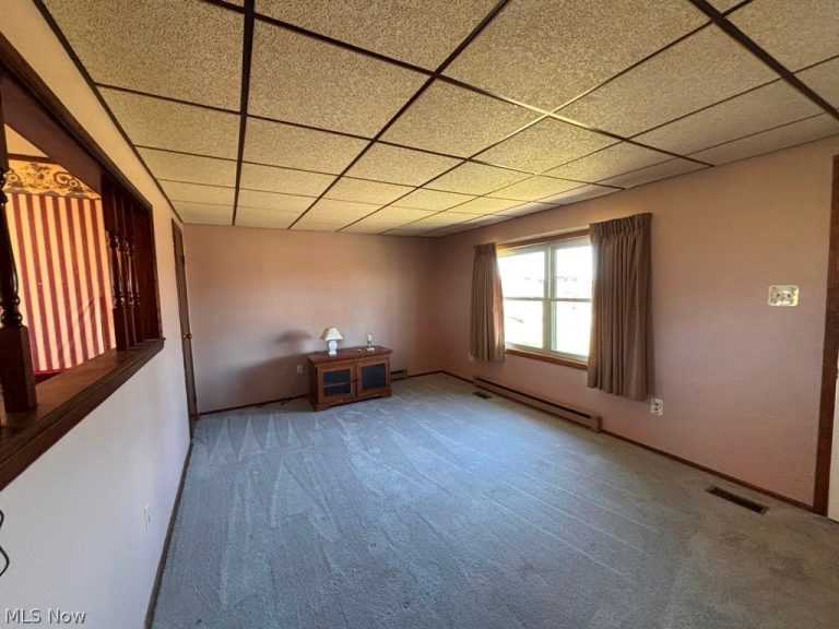 2392 Cherry Hill Road, Wheeling, WV - Photo 3