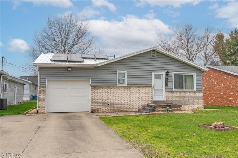 408 4th Street, New Philadelphia, OH, 44663