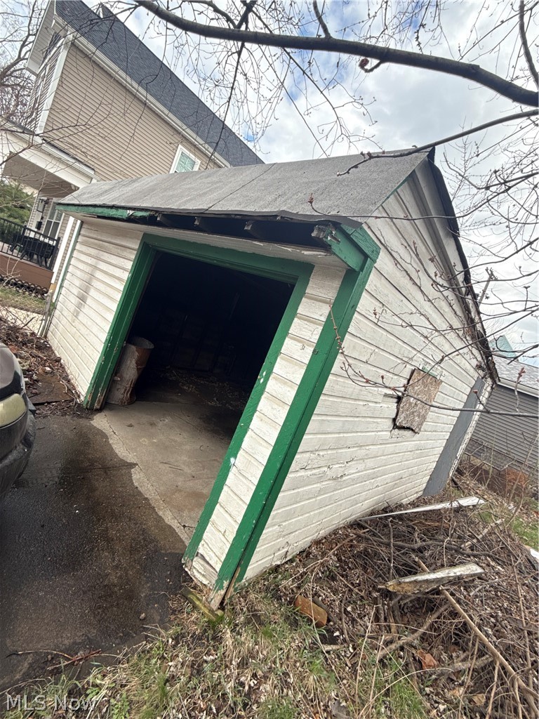 3520 Siam Avenue, Cleveland, OH - Photo 2