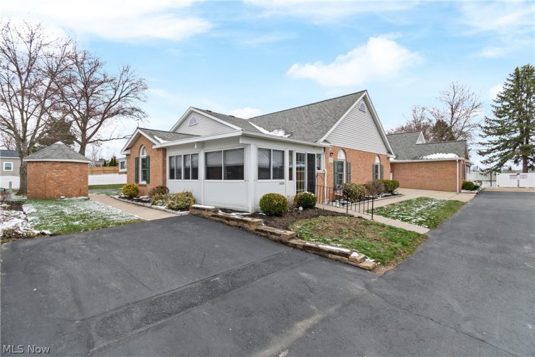 1529 Rhine River Road, Uniontown, OH - Photo 2