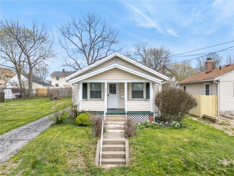 829 Indian Trail, Akron, OH, 44314