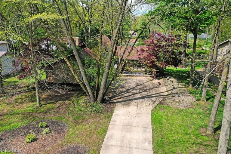 6632 Harrington Avenue, Youngstown, OH - Photo 2