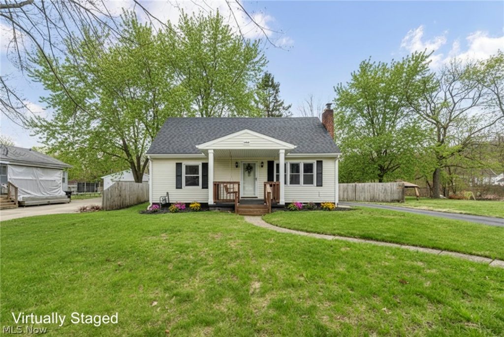 1412 Redbush Road, Akron, OH