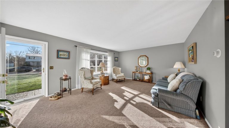 7044 Pitts Boulevard, North Ridgeville, OH - Photo 5