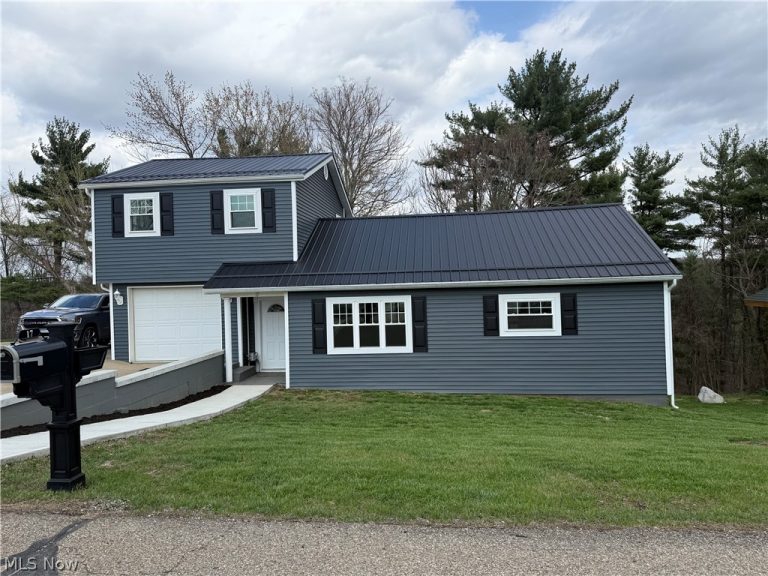 17 Grandview Road, Cambridge, OH - Photo 2