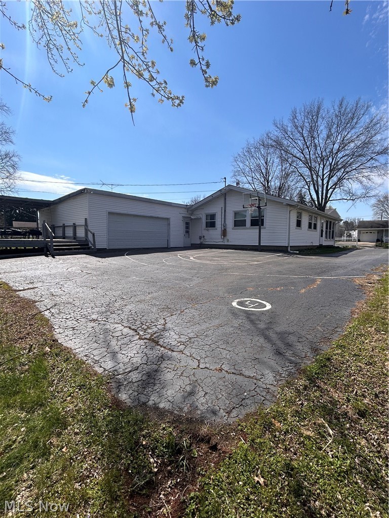 727 Circle Hill Road, North Canton, OH - Photo 5