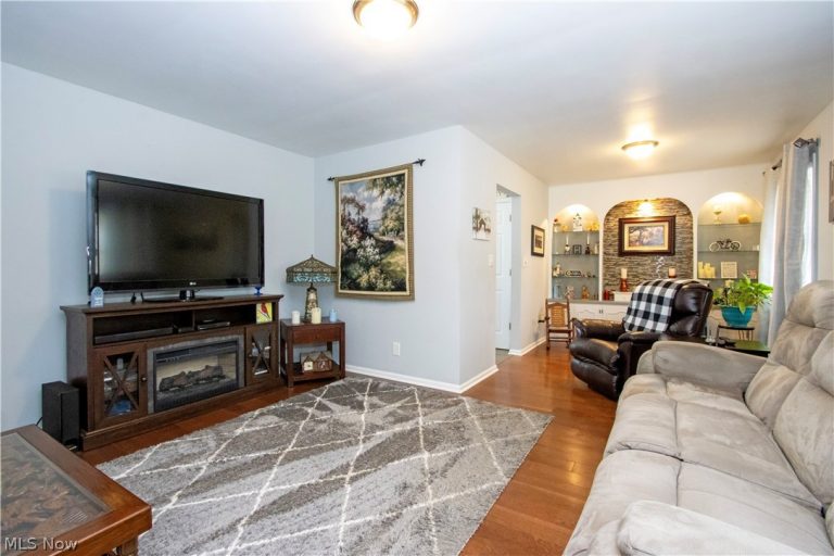 2725 Taylor Street, Wooster, OH - Photo 2