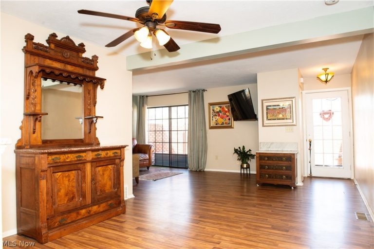 33803 Electric Boulevard #C17, Avon Lake, OH - Photo 5