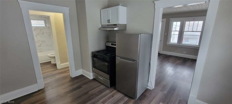 1222 172nd Street, Cleveland, OH - Photo 4