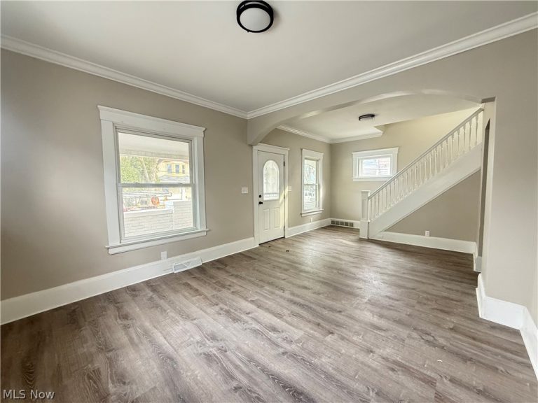 3876 17th Street, Cleveland, OH - Photo 2