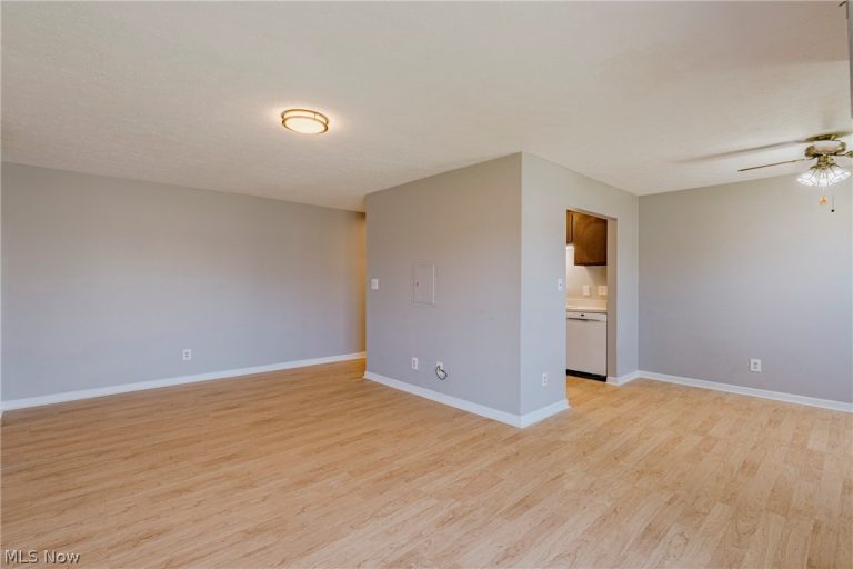 10790 Ravenna Road #201, Twinsburg, OH - Photo 5