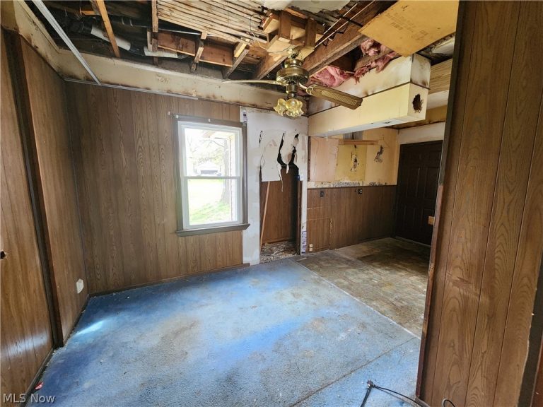 611 Cohasset Drive, Youngstown, OH - Photo 5