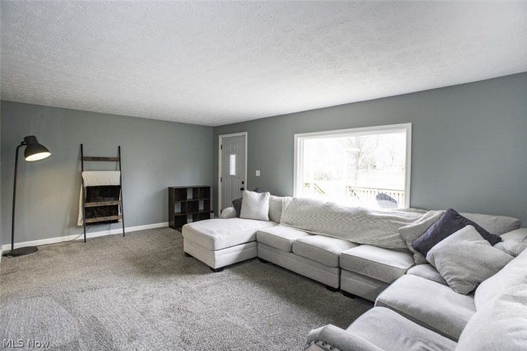 1852 Ridgewood Road, Wadsworth, OH - Photo 8