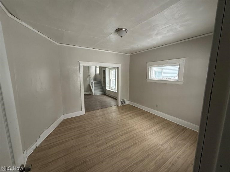 1028 146th Street, Cleveland, OH - Photo 5