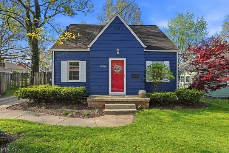1620 Sackett Avenue, Cuyahoga Falls, OH, 44223