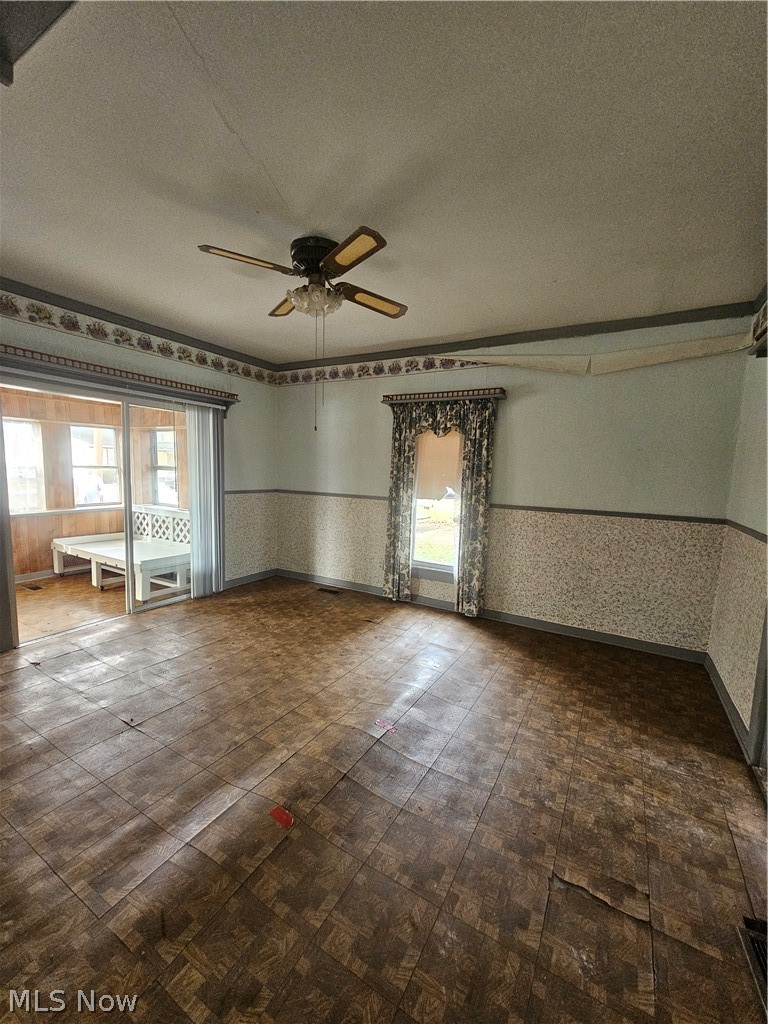 217 High Street, Freeport, OH - Photo 6
