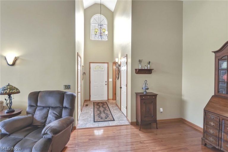 30941 Pepper Mill Court #83B, North Olmsted, OH - Photo 6