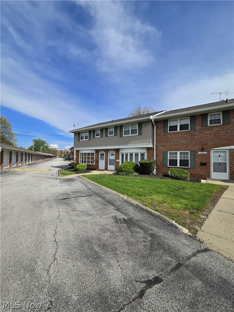 31603 Marginal Road #B, Willowick, OH - Photo 2