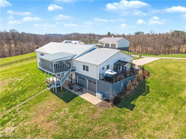 109 Clare Kennedy Drive, Marietta, OH - Photo 6