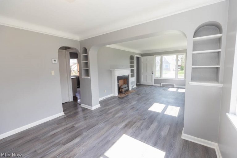 3596 Warren Road, Cleveland, OH - Photo 4