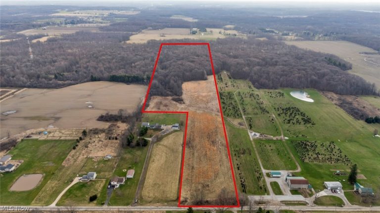 Nichols Road, Windham, OH, 44288