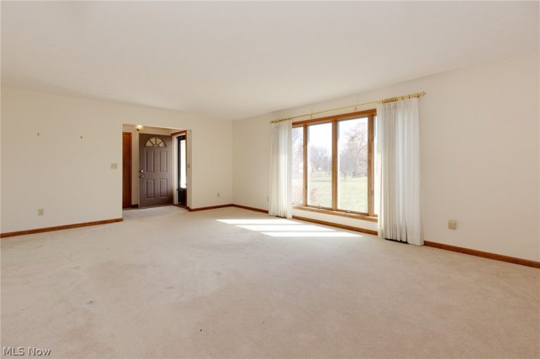 7107 Chatham Road, Medina, OH - Photo 4