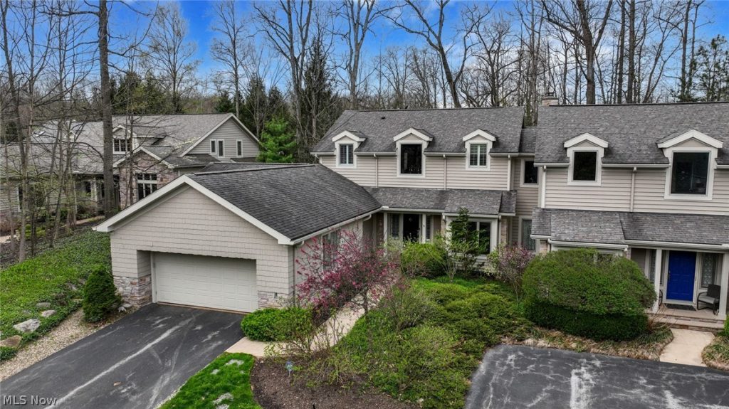 3382 Glencoe Road, Richfield, OH
