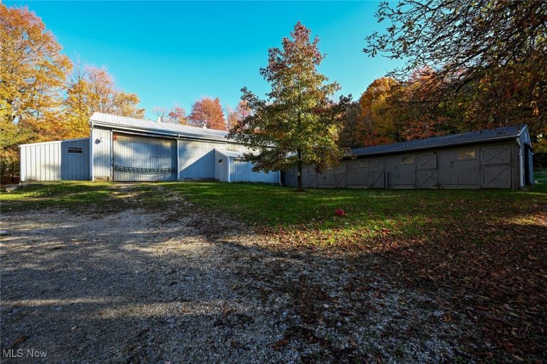 30875 Cannon Road, Solon, OH - Photo 6