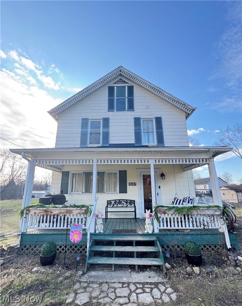 1047 Howell Avenue, East Palestine, OH