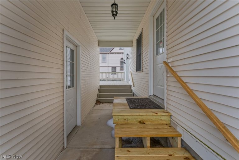 264 Main Street, Canfield, OH - Photo 6