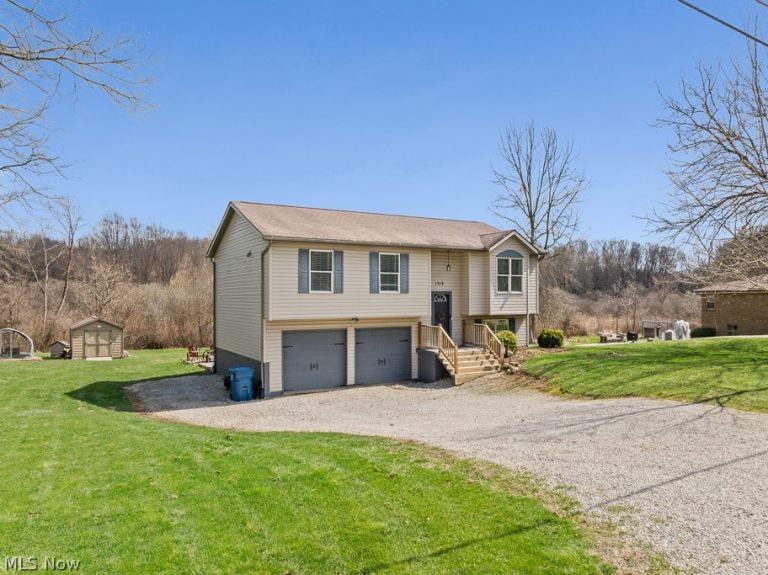 1719 Wilson Road, Akron, OH - Photo 3