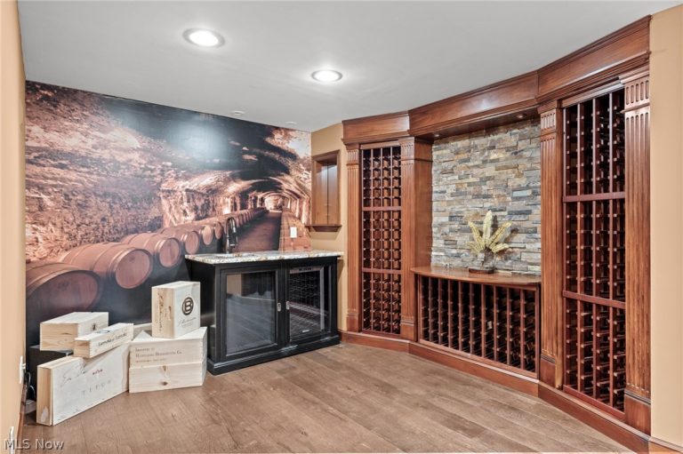 34540 Seminole Way, Solon, OH - Photo 6