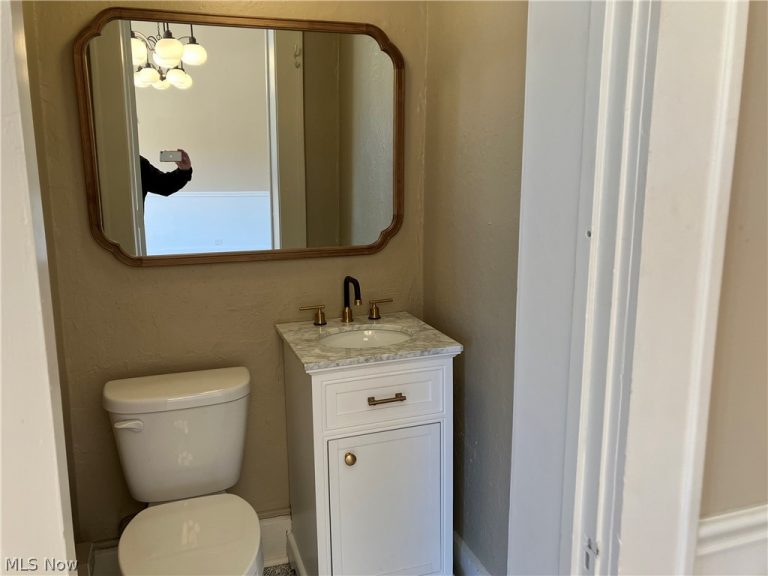 2150 Front Street #B, Cuyahoga Falls, OH - Photo 8