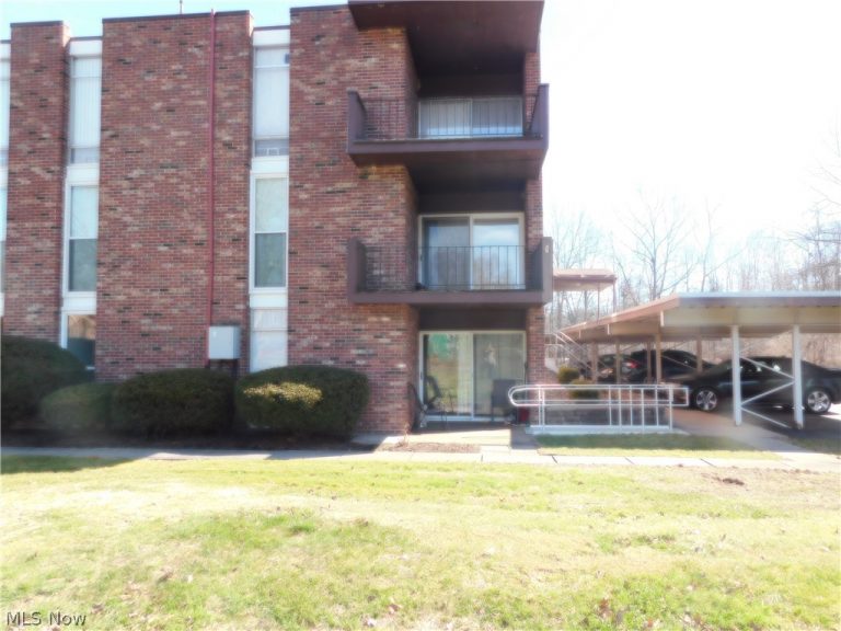 3080 River Road #J5, Warren, OH - Photo 2