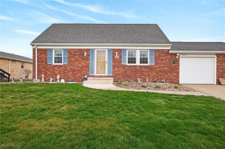 720 Springfield Road #D, Columbiana, OH, 44408