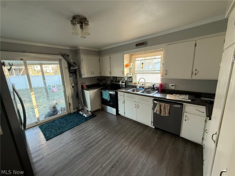 434 4th Street, Dover, OH - Photo 8