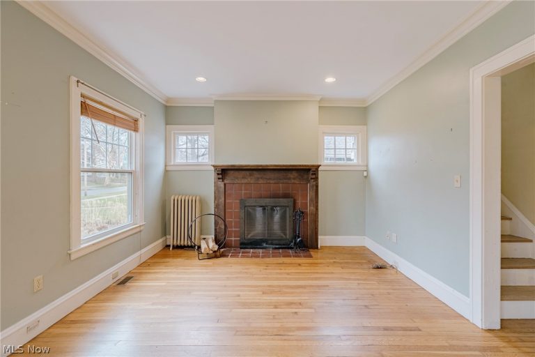 3078 Scarborough Road, Cleveland Heights, OH - Photo 3