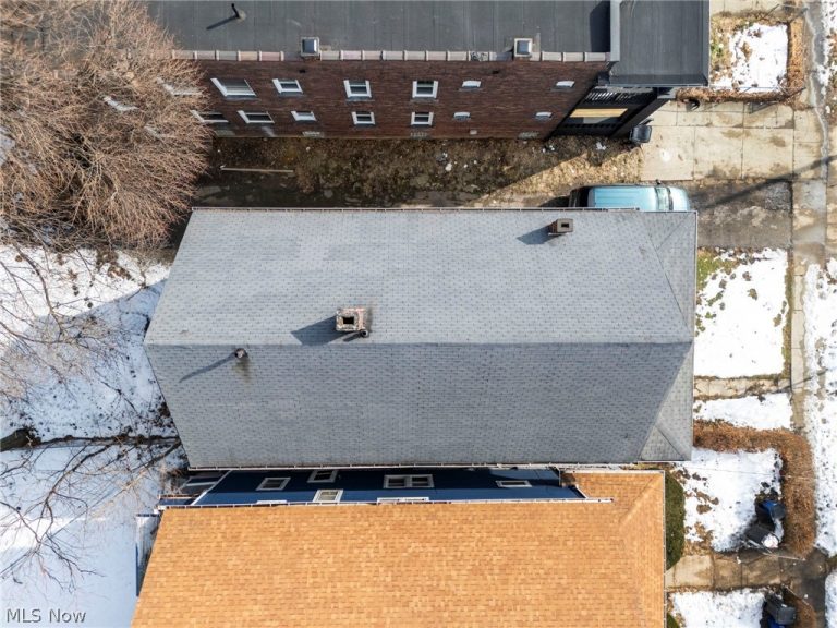 10301 Kempton, Cleveland, OH - Photo 5