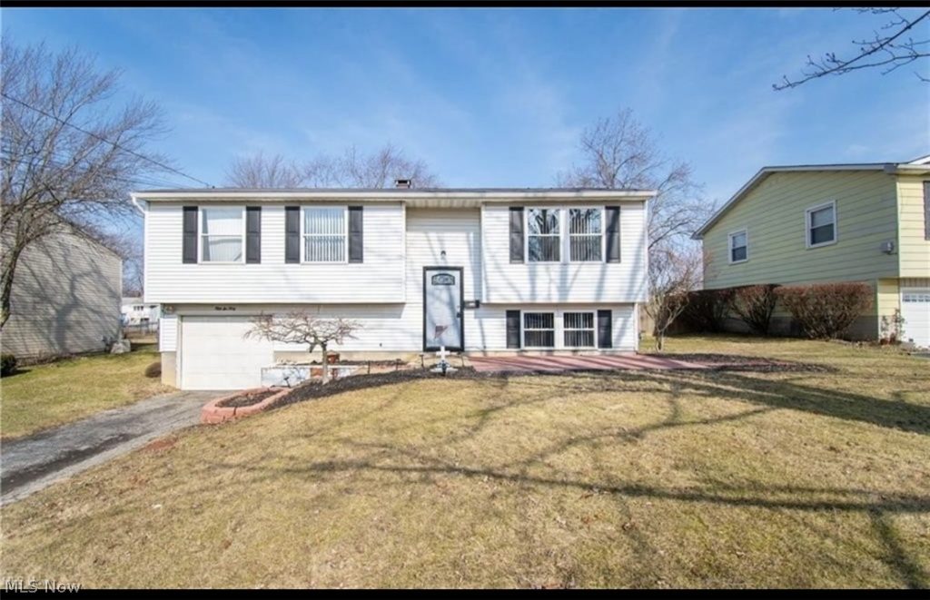 5630 Stanford Avenue, Austintown, OH