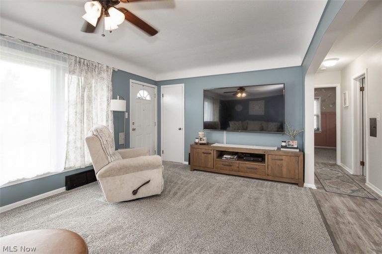 30404 Oakdale Road, Willowick, OH - Photo 3