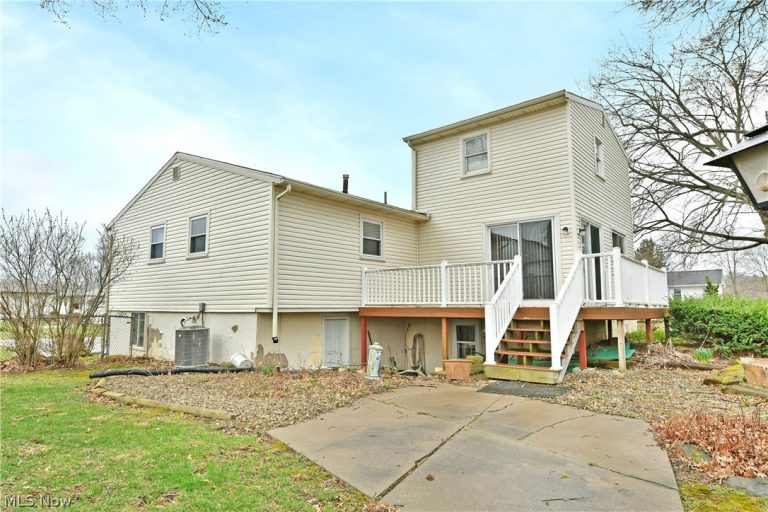3702 Hightree Avenue, Warren, OH - Photo 6