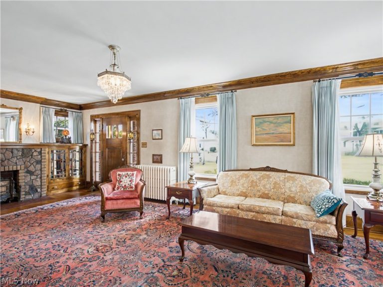 160 Castle Boulevard, Akron, OH - Photo 8