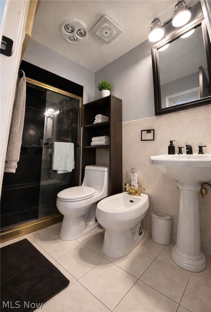 350 Panorama Drive, Seven Hills, OH - Photo 5