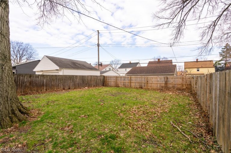 2422 North Avenue, Parma, OH - Photo 3