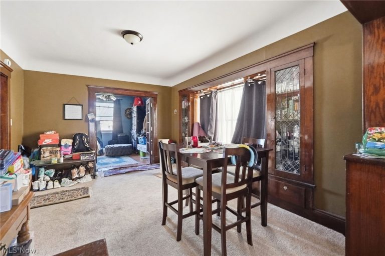 3202 Montclair Avenue, Cleveland, OH - Photo 6