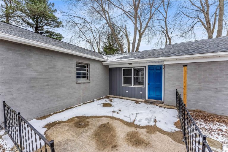 7320 Avon Belden Road, North Ridgeville, OH - Photo 2