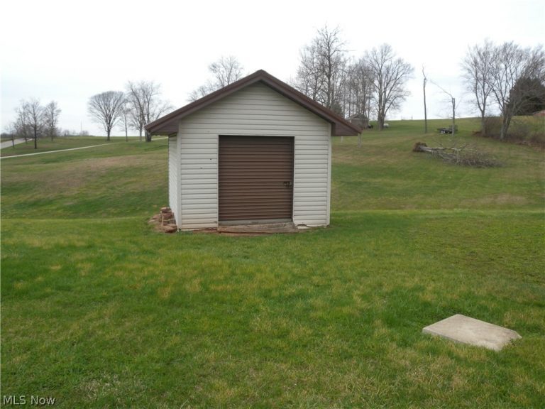 1777 State Route 83, Beverly, OH - Photo 3