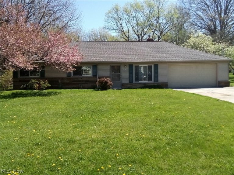 421 Harris Road, Richmond Heights, OH, 44143