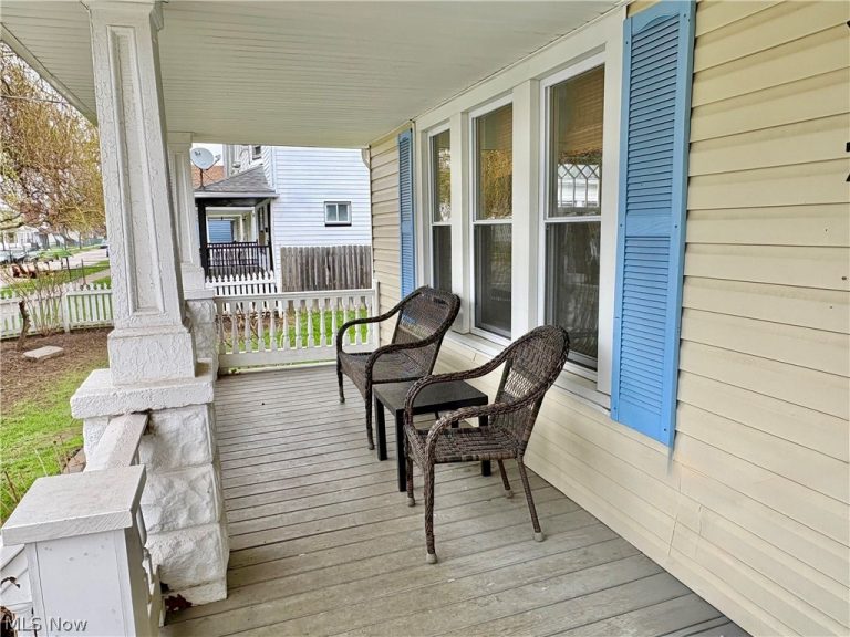 7909 Colgate Avenue, Cleveland, OH - Photo 4