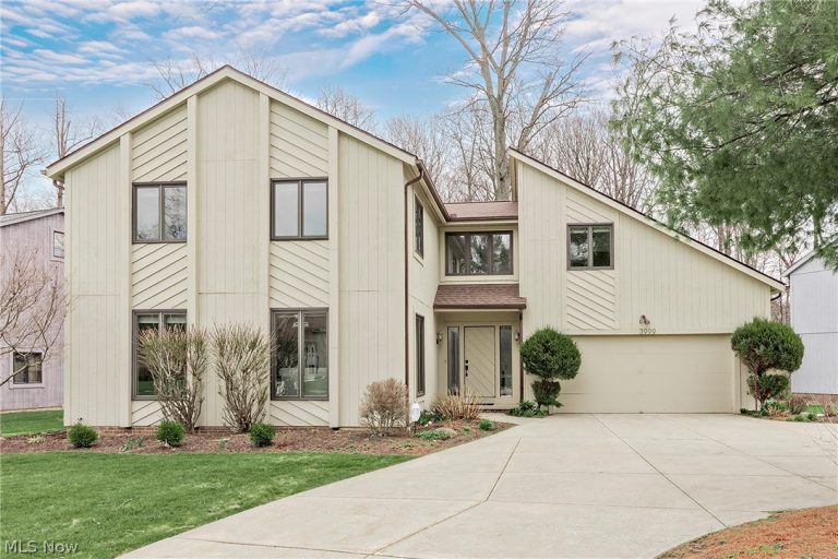 3999 Orangewood Drive, Orange, OH, 44122
